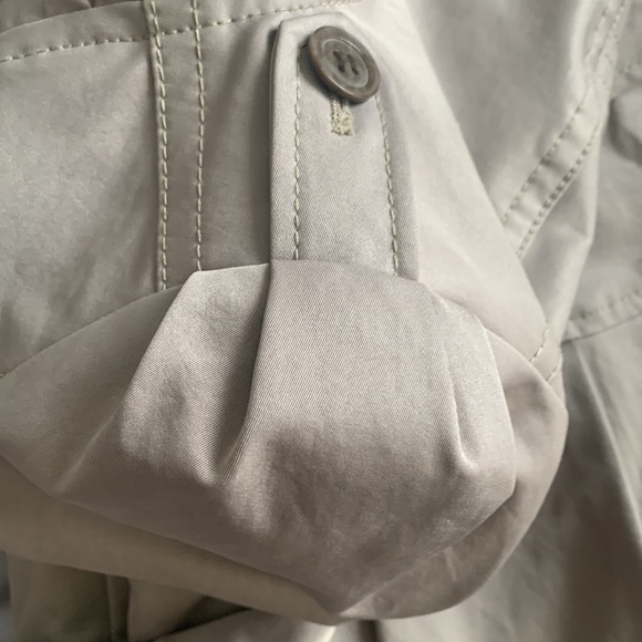 Idra ruffle trench coat - Picture 14 of 15